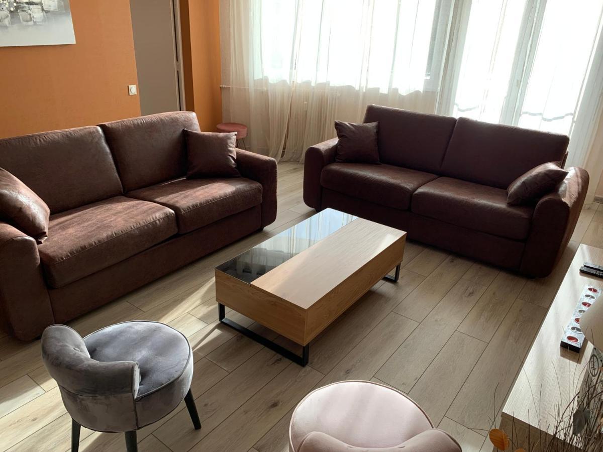 Au Coeur De Lisieux 83 M2 Et Vue Sur La Basilique Apartment ภายนอก รูปภาพ